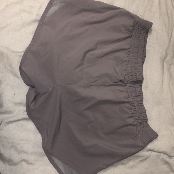 Size Large barely worn Reebok shorts - Picture 2 of 3